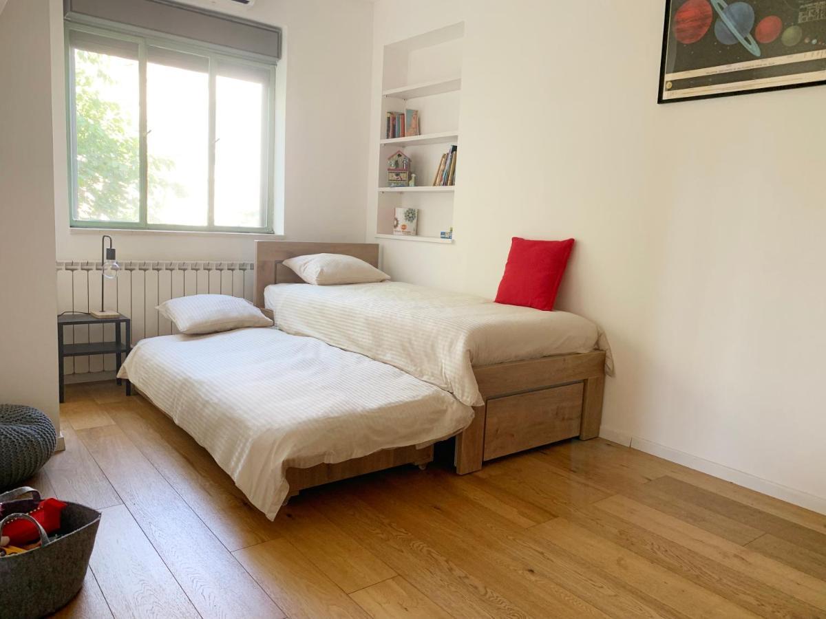 Annie'S Boutique Apartment In Йерусалим Екстериор снимка