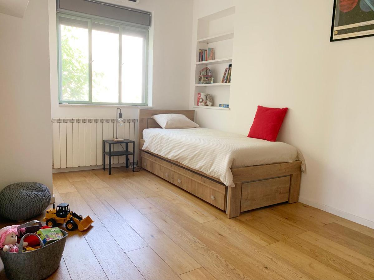 Annie'S Boutique Apartment In Йерусалим Екстериор снимка
